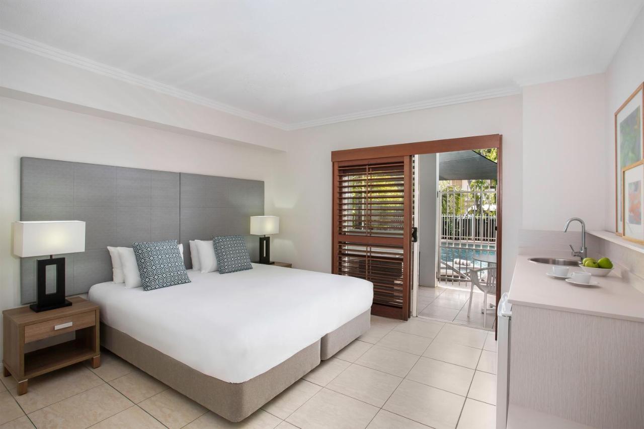 Aparthotel Mantra Aqueous On Port Port Douglas Exterior foto