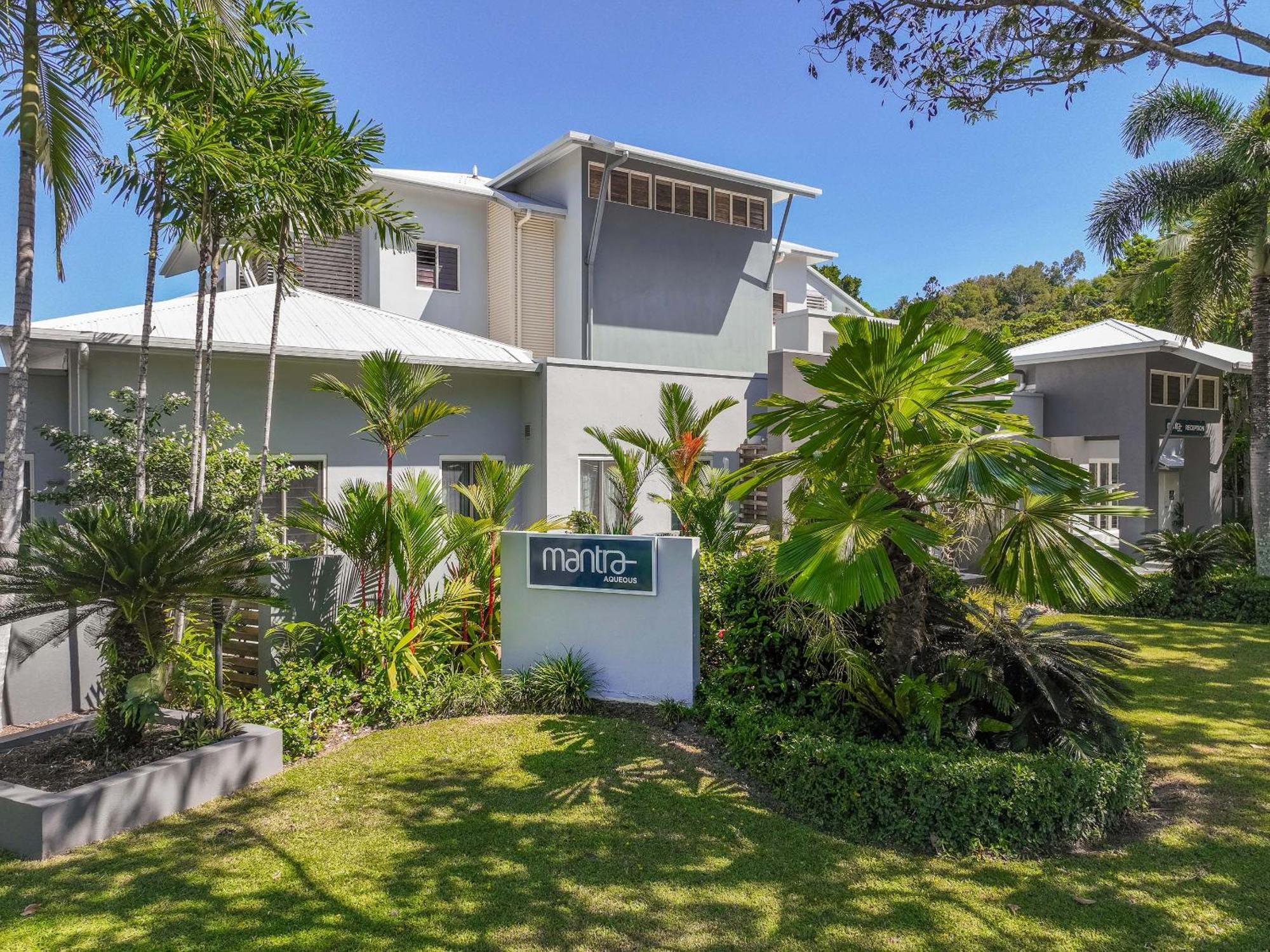 Aparthotel Mantra Aqueous On Port Port Douglas Exterior foto